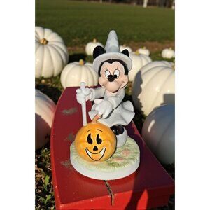 Schmid Disney Minnie Mouse in Witch Costume w Pumpkin Halloween Figurine